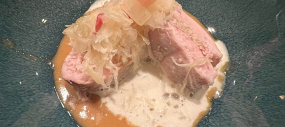 Fazant ballotine, truffeljus en zuurkool